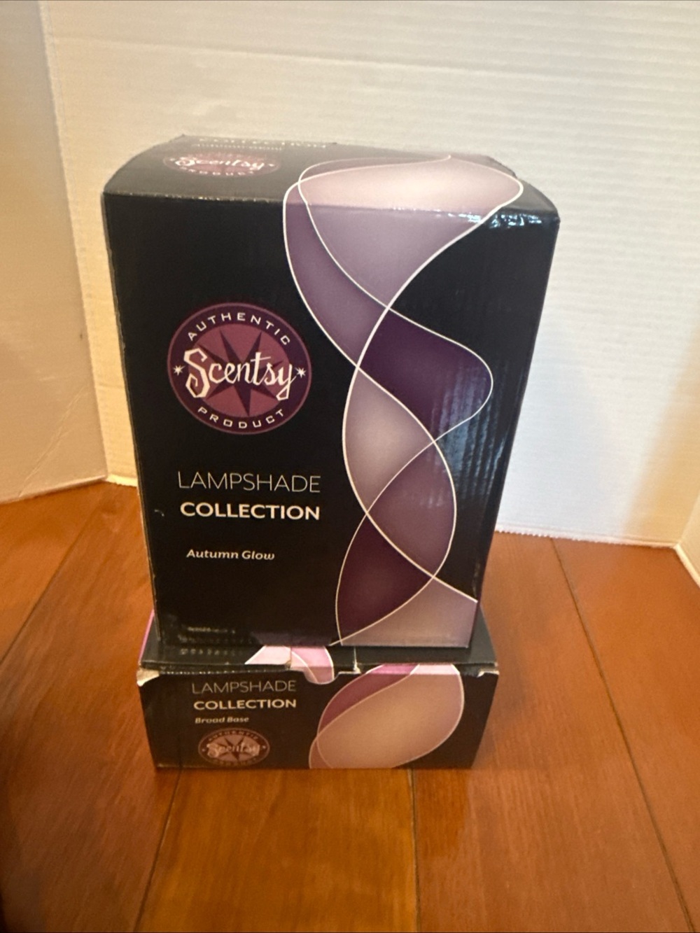Scentsy Lampshade Collection Autumn Glow  Shade & Broad Base Wax Warmer New